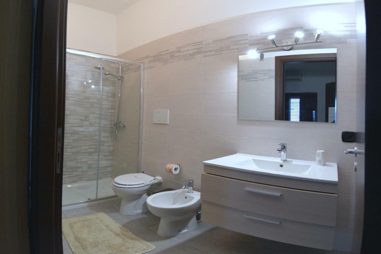 Bed & Breakfast "Mazzini" Leverano Exterior foto